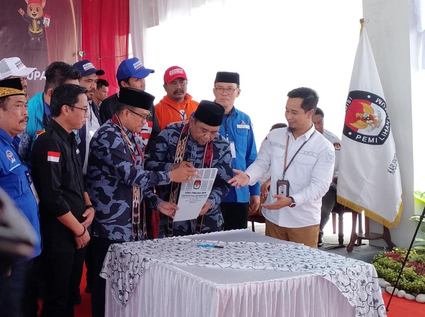 Hamdam-Basir Resmi Daftar ke KPU PPU, Usung Visi Serambi Nusantara