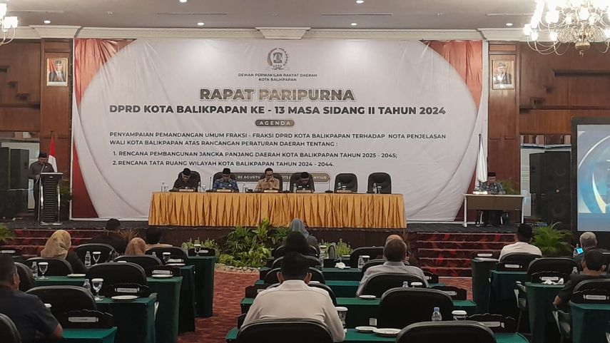 Sekda Balikpapan Hadiri Rapat Paripurna Bahas Raperda RPJPD 2025-2045 dan RTRW 2024-2044