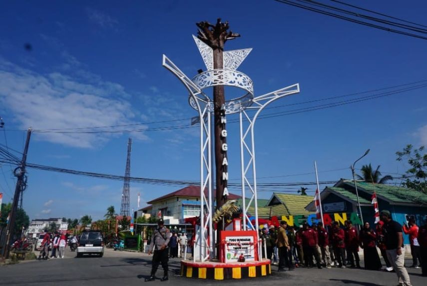 Bupati Kukar Resmikan Tugu Bundaran Anggana, Wujud Kolaborasi Pemerintah dan Dunia Usaha