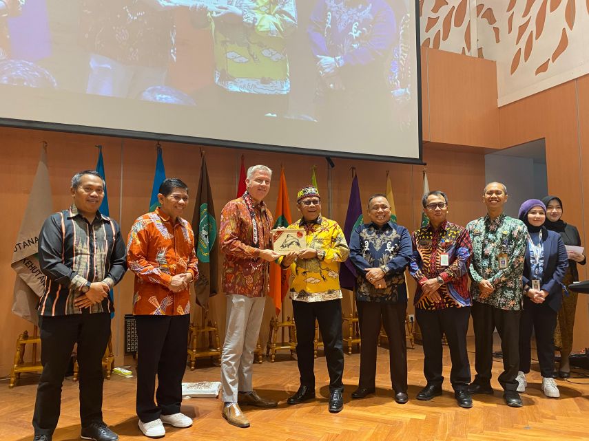 Kedutaan Besar Kanada Jalin Kerja Sama dengan Unmul, Bahas Pendidikan dan Pengelolaan Hutan di Kalimantan