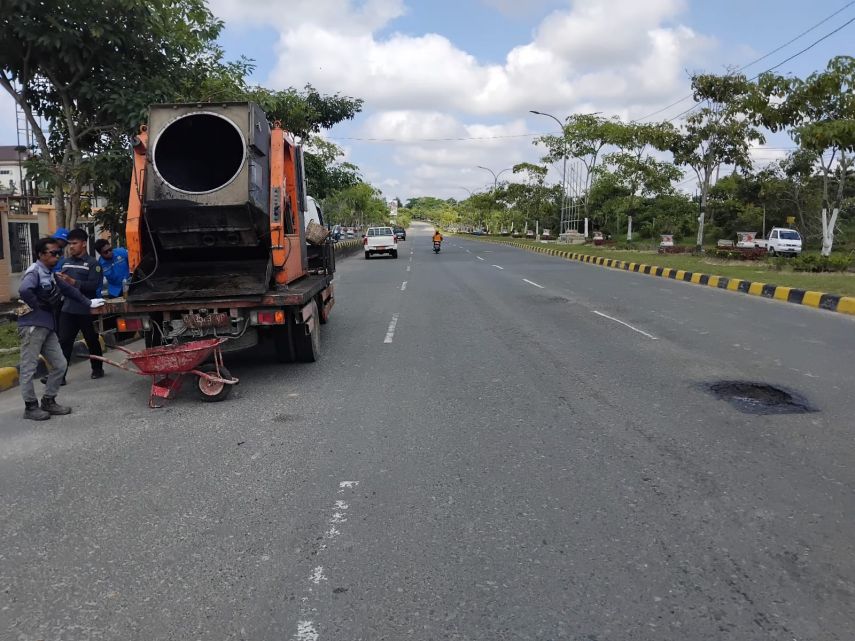 PUPR PPU Siaga Tangani Lubang Jalan, Fokus Estetika dan Keselamatan