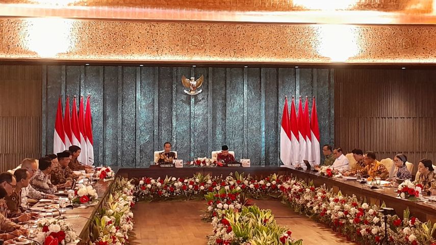 Jokowi Arahkan Menteri Dukung Penuh Pemerintahan Prabowo