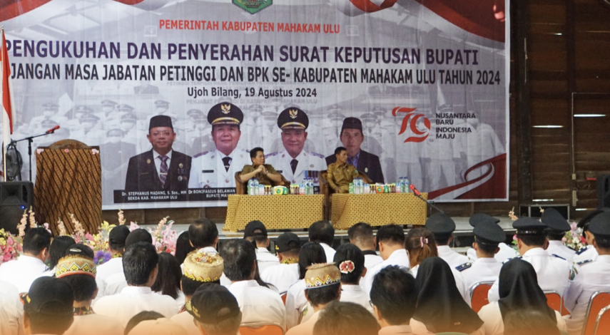 Bupati Mahulu Resmi Perpanjang Masa Jabatan Petinggi dan BPK