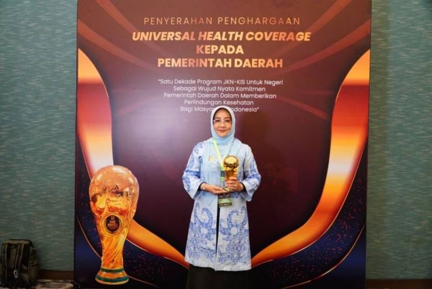 Kepesertaan JKN Meningkat, Pemkab Berau Terima Penghargaan UHC