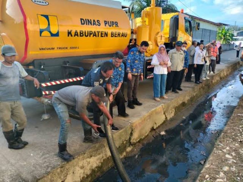 Anggota DPRD Berau Sakirman Minta DLHK Maksimalkan Mobil Penyedot Lumpur