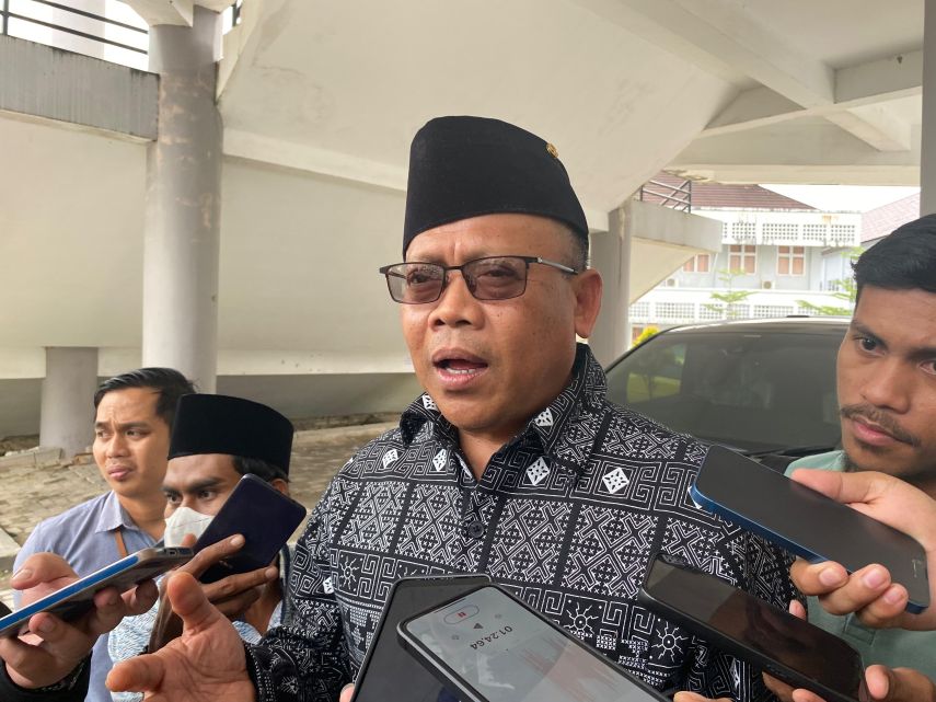 Komitmen Demokrasi, Rektor Beri Kesempatan Sama kepada Rudy Mas'ud dan Isran Noor untuk Beri Kuliah Umum di Unmul