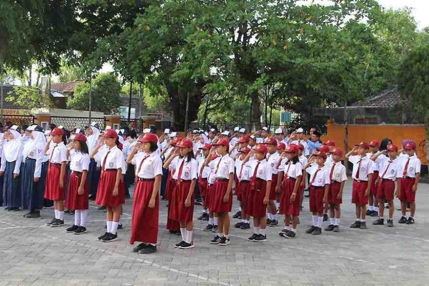 Sekolah di PPU Latih Siswa Hormati Simbol Negara untuk Bangun Karakter