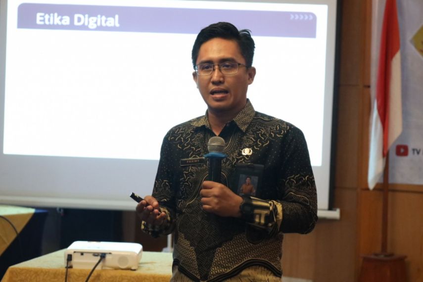 Pentingnya Etika dan Keamanan Digital bagi Aparatur Desa di Era Digitalisasi