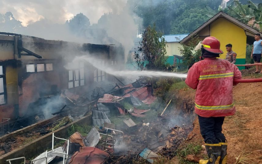 Tiga Ruang Kelas SMPN 5 Tanjung Redeb Terbakar