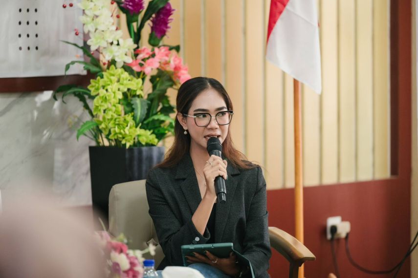 Veronika Febby Ola Deo: Pemimpin yang Anti-Kritik Tak Layak Memimpin