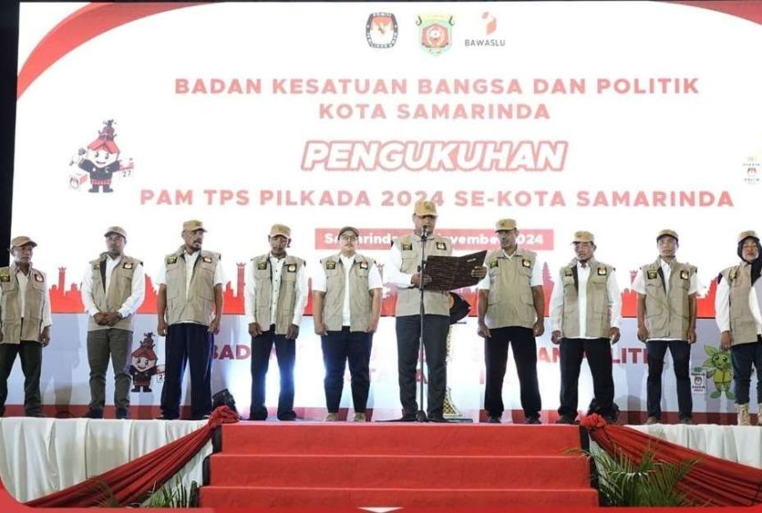 Ribuan Petugas PAM TPS Samarinda Resmi Dikukuhkan, Siap Kawal Pilkada 2024