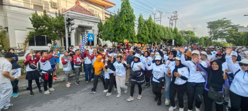 KPU Bontang Gelar Jalan Sehat untuk Sukseskan Pilkada 2024