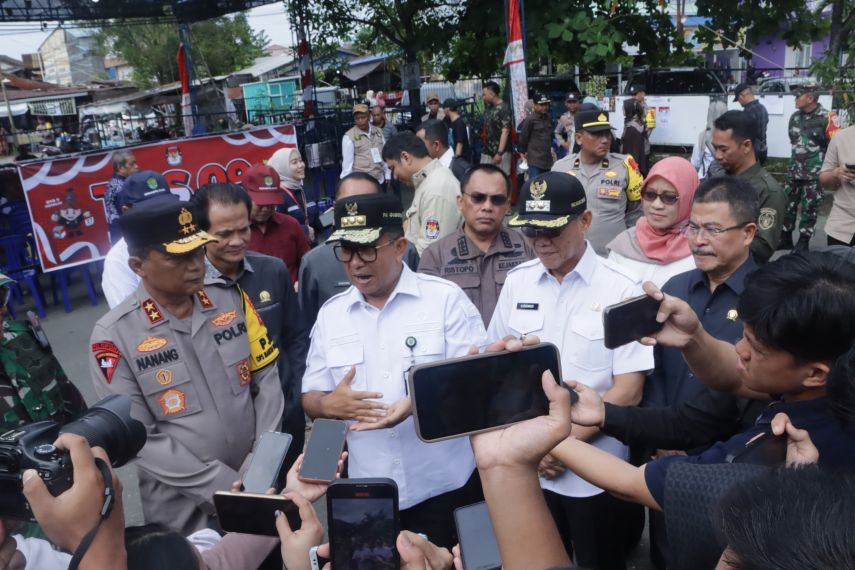 Pj Gubernur Akmal Malik Tinjau Langsung Kelancaran Pilkada Serentak 2024 di Kaltim