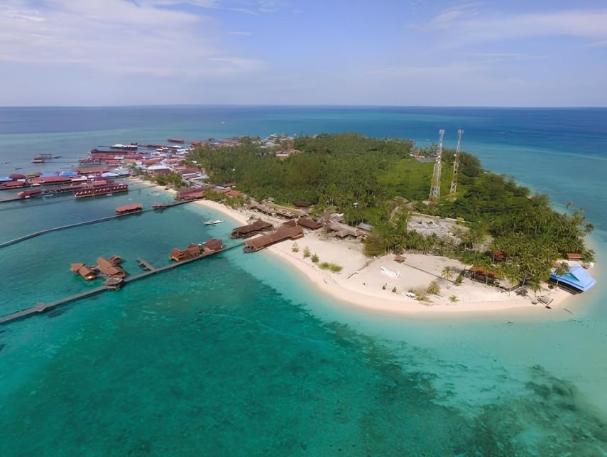 Kerap Jadi Sorotan Wisatawan, Persoalan Listrik di Pulau Derawan Jadi PR Pemkab Berau dan PLN