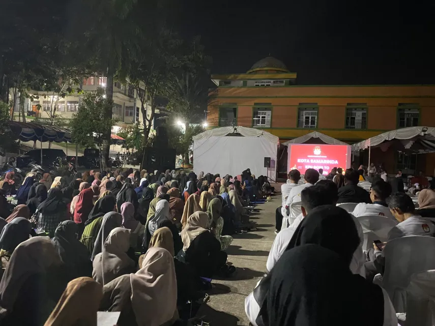 Gelar Pemutaran Film Edukasi Politik di Pesantren Nabil Husein, KPU Samarinda Berharap Dapat Tingkatkan Partisipasi Pemilih