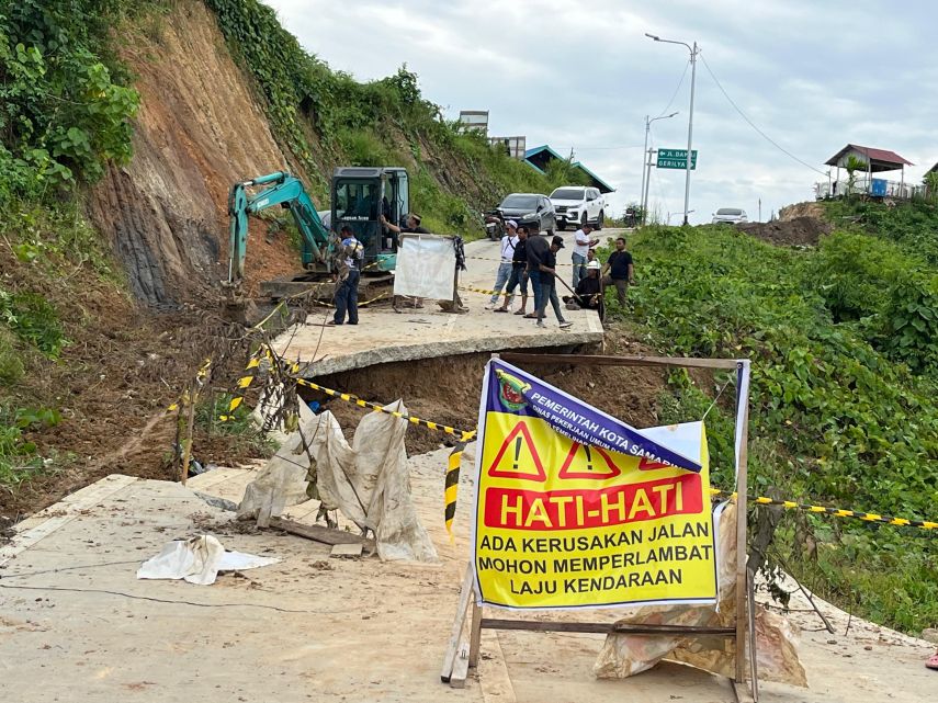 Belum Setahun Diresmikan, Jalan Penghubung Merdeka-Pelita 3 Samarinda Putus, Warga Resah