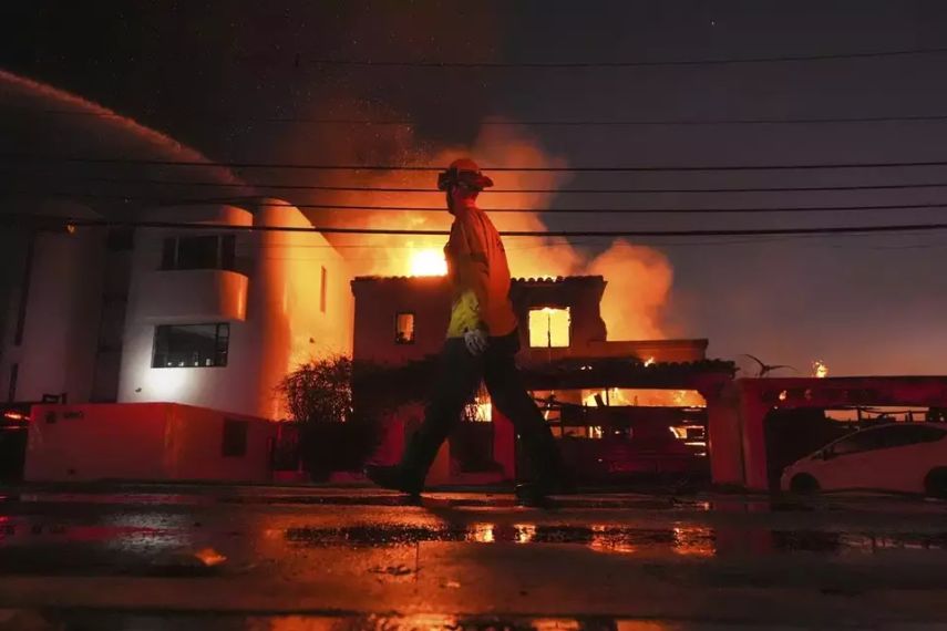 Kebakaran Hutan di Los Angeles, 5 Orang Tewas dan Ribuan Bangunan Hancur