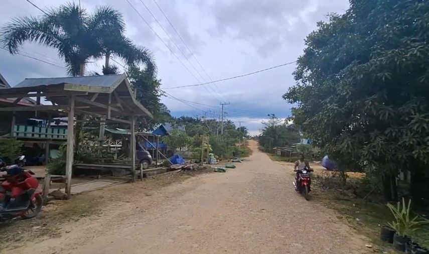 Jalan Biatan Ulu Berau Belum Diaspal, Warga Menanti Perbaikan dari Pemerintah