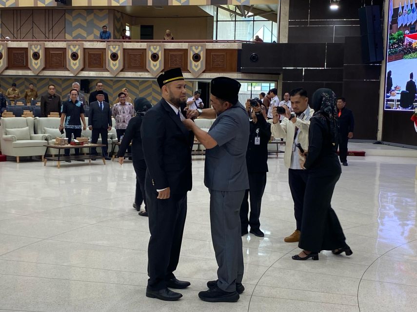 Abdul Giaz Resmi PAW Gantikan Saefuddin Zuhri, Siap Beri Gebrakan Baru di DPRD Kaltim