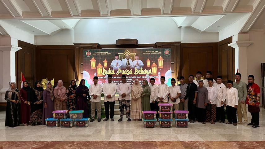 Buka Puasa dan Santunan Anak Yatim, Bupati Kukar Apresiasi Sempekat Keroan Kutai Jaga Persatuan