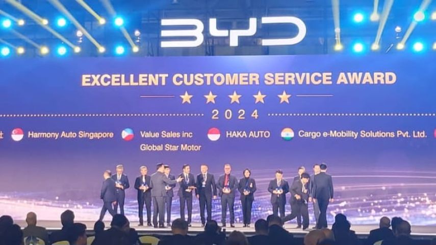 Perkuat Komitmen Layanan dan Inovasi, BYD Haka Auto Sabet Enam Penghargaan di BYD Asia Pacific 2025 Dealer Conference