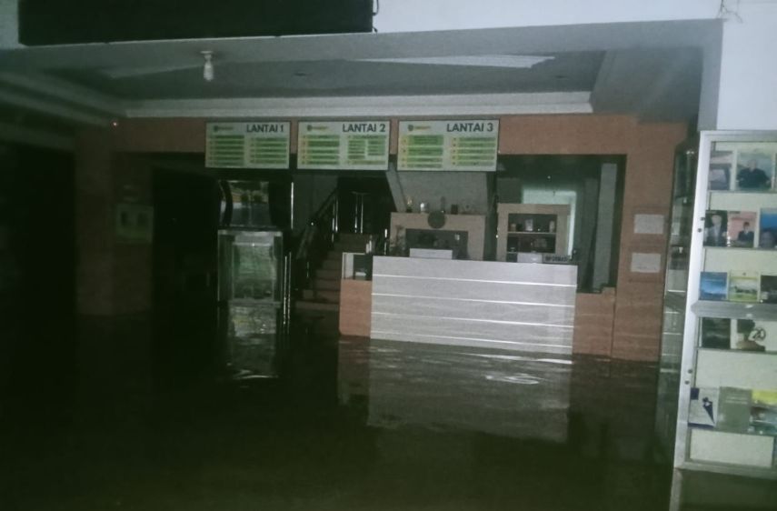 Banjir di Perpustakaan Kaltim, Ratusan Buku Bacaan Anak Terendam