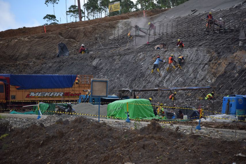 Dibayar Murah, Diperas Proyek Negara: Buruh dan Kepalsuan Janji Kesejahteraan