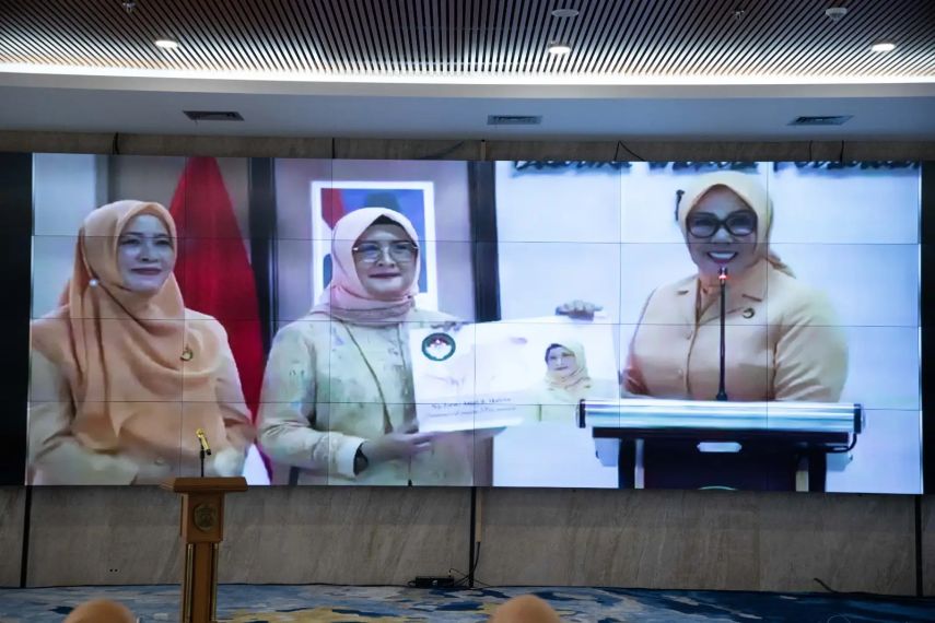 Transformasi Organisasi Modern dan Berdaya, DWP Resmikan Batik dan ID Card Baru