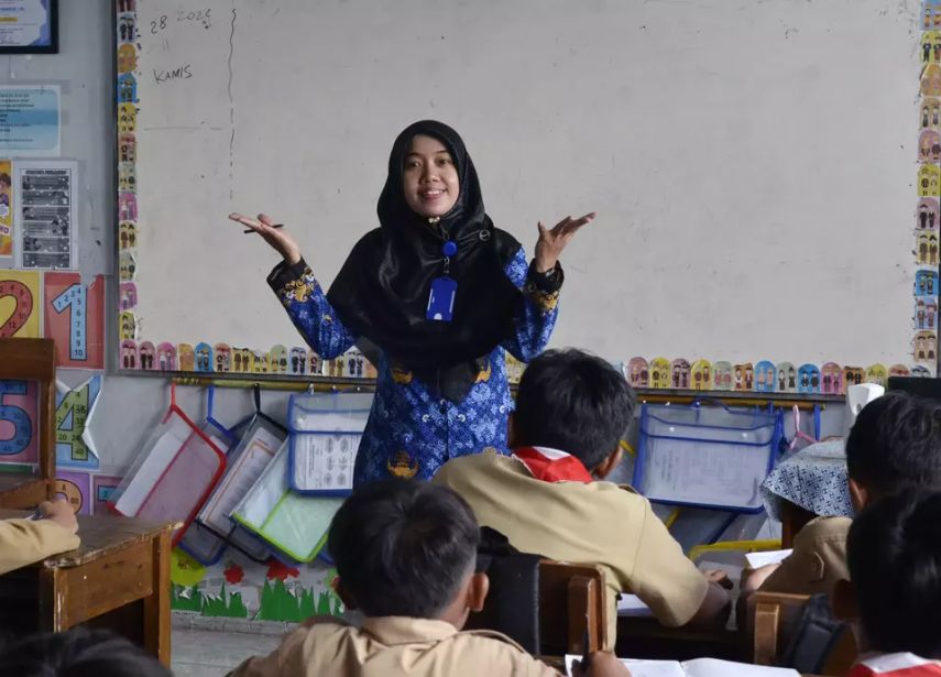 Pemerintah Salurkan Langsung Tunjangan Guru ASN Daerah, Target Rp 66,92 Triliun pada 2025