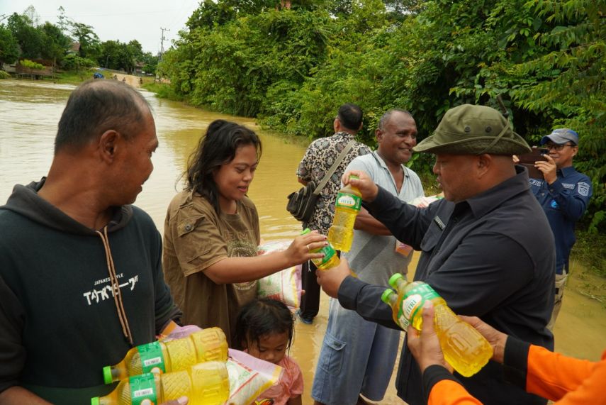 Menerjang Banjir di Hulu Kelay, Perjuangan Gamalis bersama OPD Tinjau Infrastruktur yang Dikeluhkan Warga
