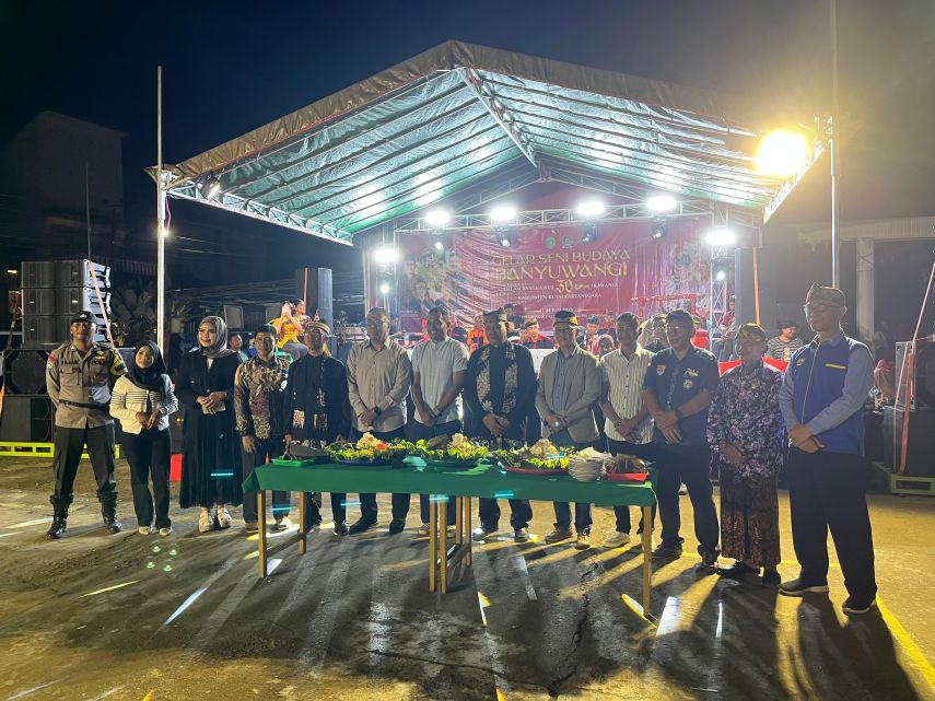 Peringati HUT ke-30, IKAWANGI Kukar Gelar Penghijauan hingga Hiburan Rakyat di Maluhu