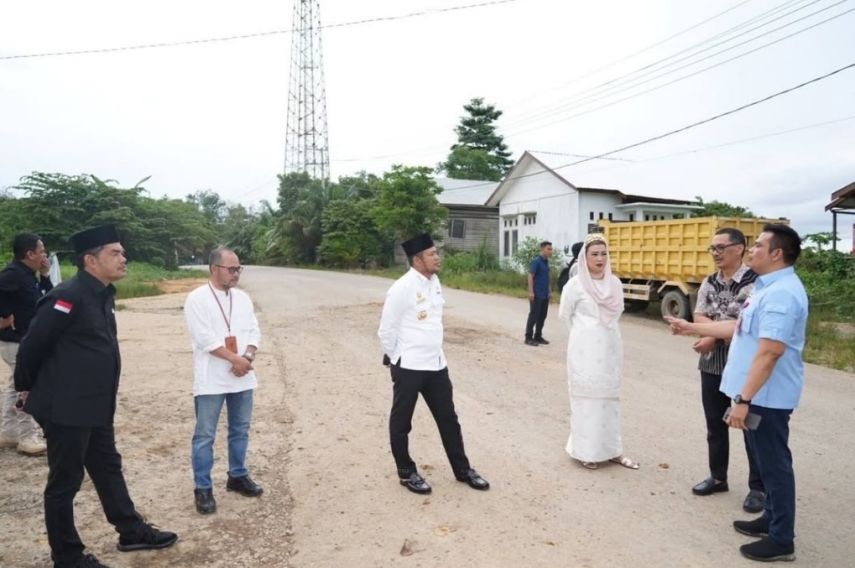 Gubernur Kaltim Tinjau Jalan Samarinda-Kukar-Kubar, Dorong Pemerintah Pusat Percepat Perbaikan
