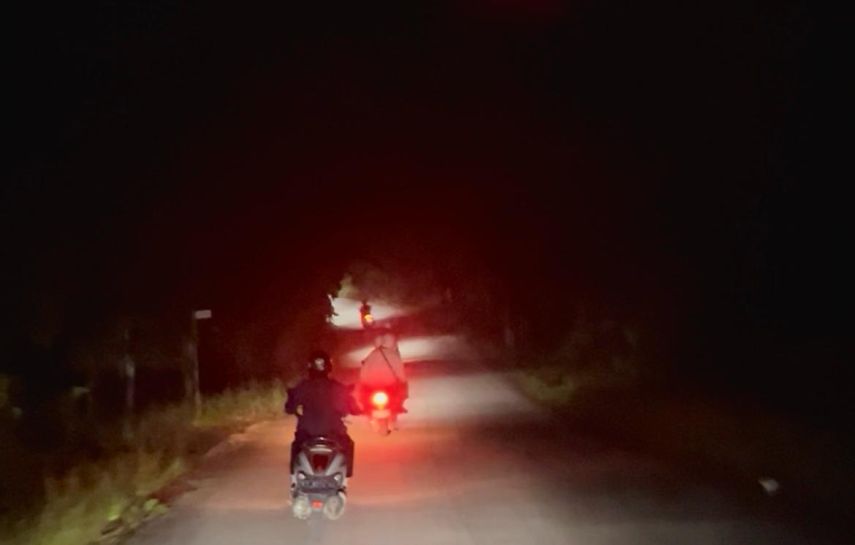 Camat Tenggarong Prioritaskan Pemasangan LPJU Daerah Sepi dan Minim Penerangan