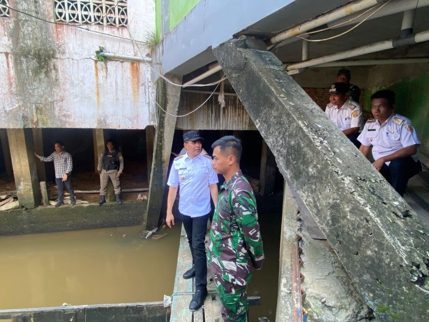 Tinjau Perumahan Haji Saleh, Wali Kota Samarinda Upayakan Pengerjaan Sodetan untuk Penanganan Banjir