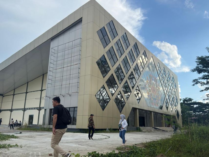 Bupati dan Wabup Kukar Tinjau Gedung Kekraf, Percepat Fasilitasi untuk Ekonomi Kreatif