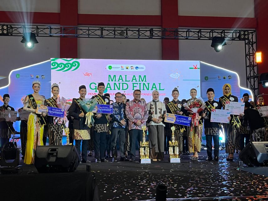 Pemilihan Teruna Dara Kukar 2025 Usai Digelar, Bupati Harap Para Pemenang Aktif Promosikan Pariwisata