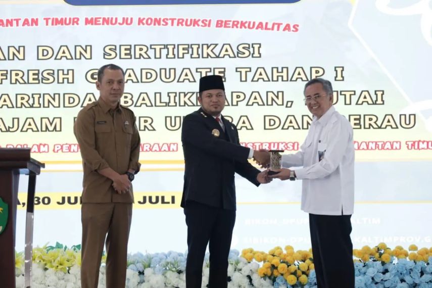 Gubernur Kaltim Dorong Sertifikasi Tenaga Kerja Konstruksi Demi Pembangunan Berkualitas dan Aman
