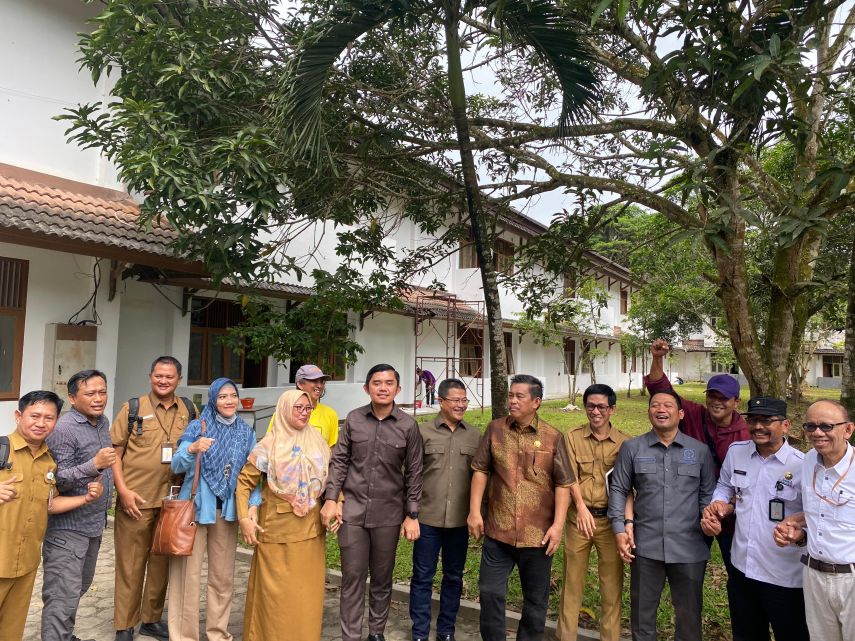 Sidak ke SMAN 10 Samarinda, DPRD Kaltim Dorong Percepatan Sarpras untuk Pembelajaran Siswa Baru