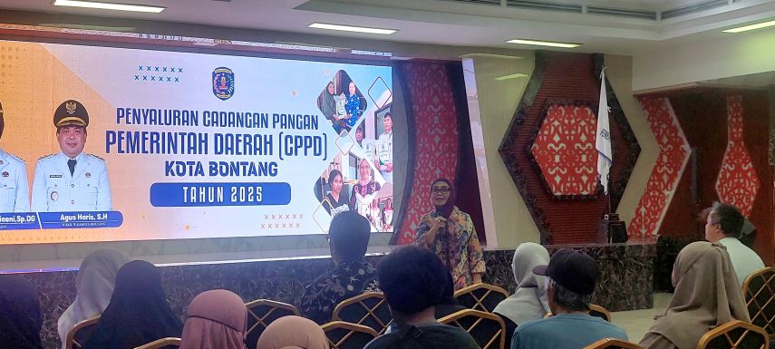 Tekan Kemiskinan, Pemkot Bontang Salurkan Cadangan Pangan untuk 30 Keluarga Miskin Rentan