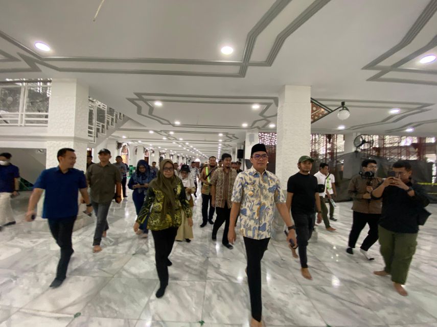 Masjid Raya Darussalam Bersolek, Wali Kota Samarinda Pastikan Suasana Ibadah Makin Nyaman