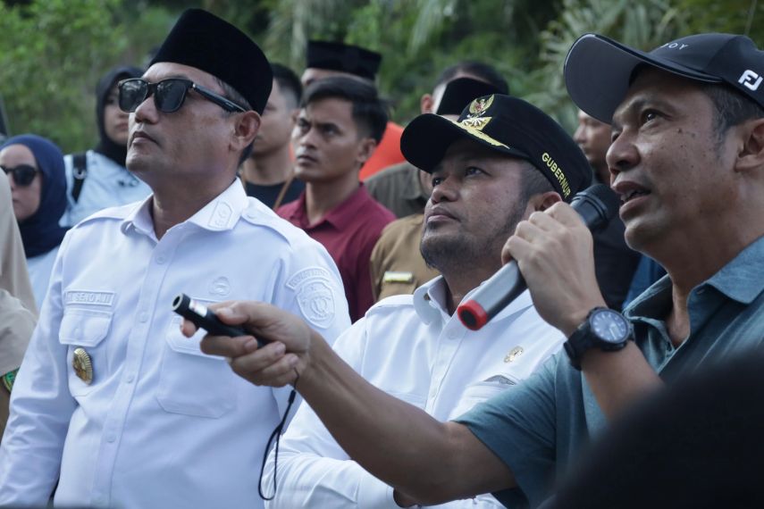 Gubernur Kaltim Tinjau Proyek Jalan Kutim–Berau, Dorong Konektivitas dan Akses Ekonomi Wilayah Utara