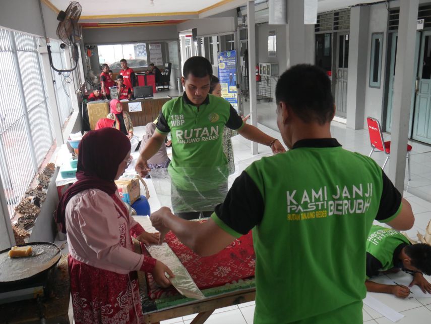 Rutan Tanjung Redeb Gelar Pelatihan Membatik, Instruktur Kaget Lihat Kelihaian Tangan Warga Binaan