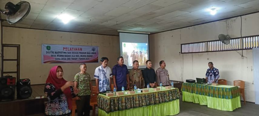 UMKM Butuh Melek Digital, Desa Muara Badak Ulu Gelar Pelatihan Pemasaran dan Desain Produk