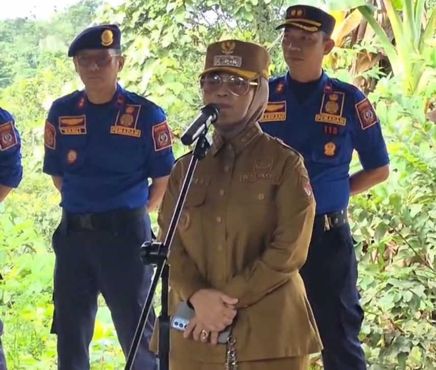 Apresiasi Keberanian dan Dedikasi Personel Disdamkartan Bontang, Wali Kota Neni Tegaskan Tidak Ada Pemutusan Kerja