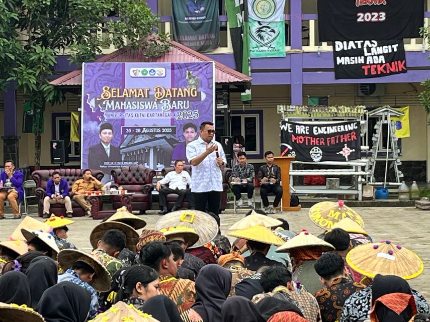 Bupati Kukar Pesan Mahasiswa Baru Unikarta Aktif di Masyarakat