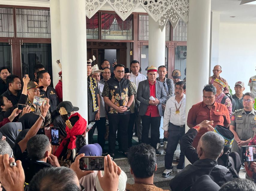 Pemkab Kukar Terima Audiensi Warga dan Lembaga Adat, Siapkan Tim Khusus Tindak Lanjuti Konflik Lahan PT BDAM