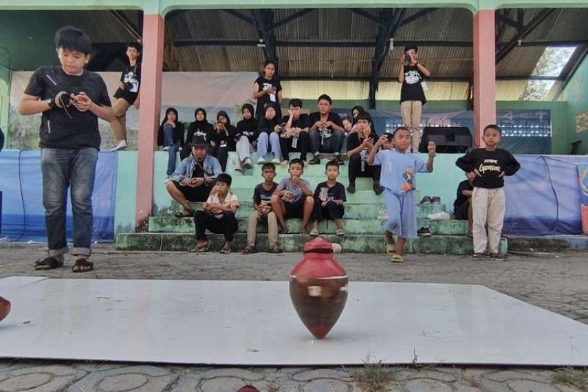 Dari Sumpit hingga Gasing, Dispora Kaltim Jadikan Olahraga Tradisional Sumber Ekonomi Rakyat