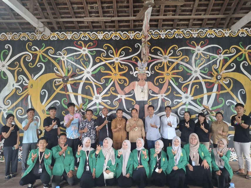 Seminar Pendidik "Be the Teacher You Wish You Had" Dorong Calon Pendidik Muda di Desa Lung Anai
