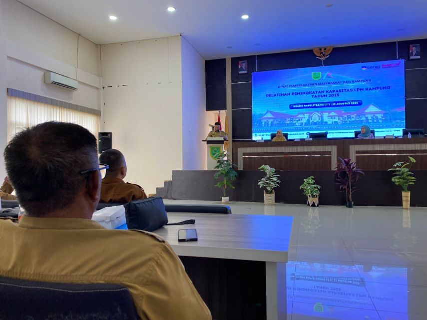 Pelatihan LPM dan Kepala Kampung di Berau, Wabup Gamalis Tekankan Profesionalisme dan Transparansi