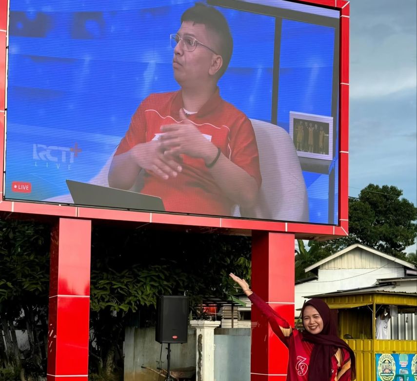 Videotron Hadir di Desa Bunga Jadi, DPMD Kukar Dorong Transparansi Informasi ke Publik